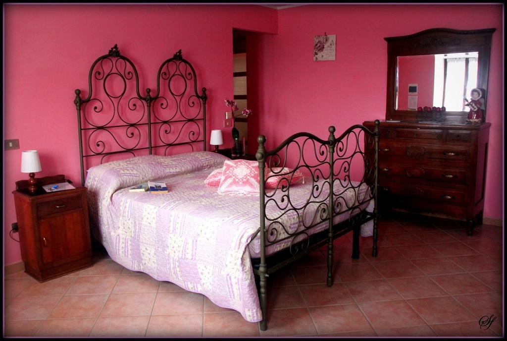 Bed And Breakfast Val D'Oche Castel Boglione Kamer foto